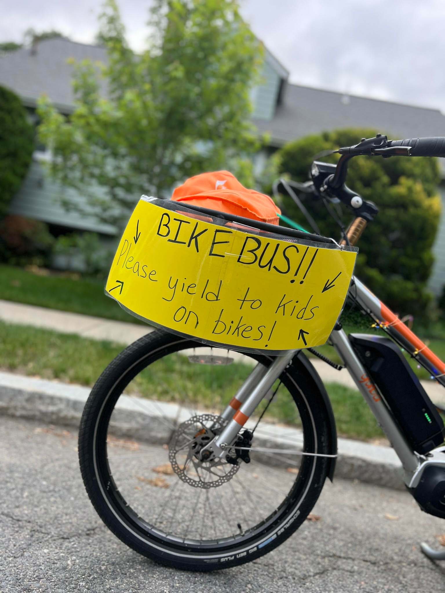 bike bus sign